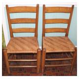 Lot of 2 Matching Chairs