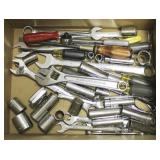 Box lot of assorted tools