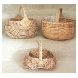 Lot of assorted hand woven baskets (3pcs)