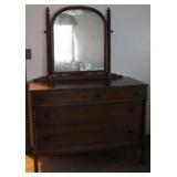 4 Drawer Dresser w/ mirror
