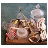 Tray lot of assorted items