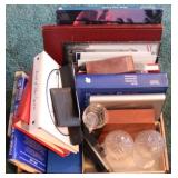 Tray lot of assorted items