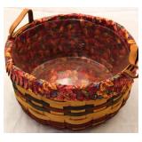 1995 Longaberger basket of plenty w/ liner &