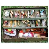 Tacklebox w/ assorted tackle