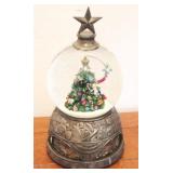 Wallace Musical Snow Globe