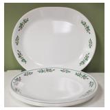 Corelle Holiday Dinner Plates w/ platter
