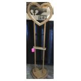 Heart quilt rack