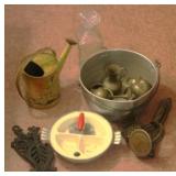 Box lot of assorted items