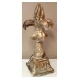Fleur De Le Finial