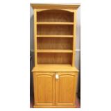 Kitchen Hutch w/ bookshelves & slideout shelving