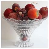 Crystal bowl with fruit