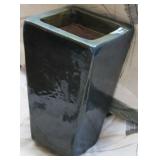 Kenilworth pottery vase