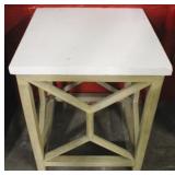 Table/Stand