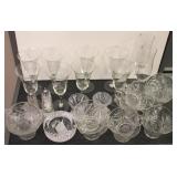 Lot of assorted glassware