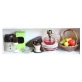 2 Shelves items
