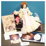 Gibson Girl doll with fainting sofa