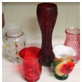 5 Art glass vases