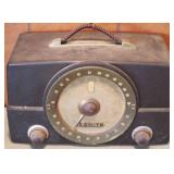 Vintage Zenith AM/FM Radio