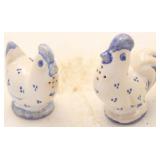Chicken salt & pepper shakers