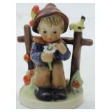 Hummel She Loves Me, She Loves Me Not! - 4 1/2"