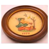 1979 Hummel collector plate in wood frame
