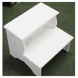 Butler Specialty white bed steps