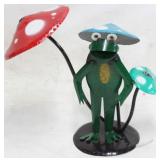Metal frog & mushroom garden decor