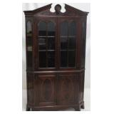 Lovely mahogany 2 door corner cabinet
