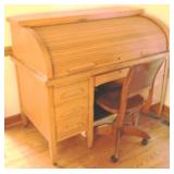 Roll Front Deck w/ Chair