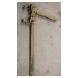 One-Man Wire Stretcher - 33" tall