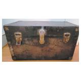 Metal Trunk w/ tray