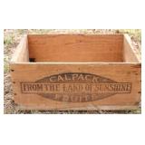 Calpack Fruits wood crate - 7.5 x 16 x 10