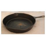 Griswald #8 cast iron skillet - 15.25 x 11.25