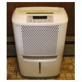 Frigidaire Humidifier - 24 x 16 x 11