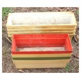 Lot of plastic planters