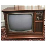 Vintage Console Magnavox TV