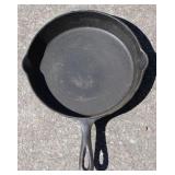 #8 Cast iron skillet - 14 x 11