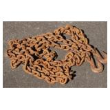Log chain with hooks on ends
