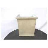 Chelsea House pottery vase - 9 x 8 x 8