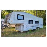 Prowler 5th Wheel Camper by Fleetwood