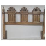 Kroehler Full Headboard, has Metal Bed Frame