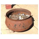 Cast iron stew pot, 18.5 x 12.5