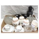 Tray Lot of Assorted Items