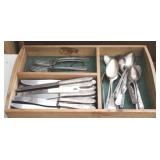 Tray of Assorted Silverware - 12 x 20