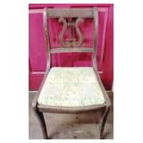 Chair - 15 x 20 x 37