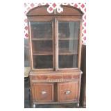 Mahogany china cabinet, 72 x 35