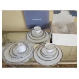 23 Assorted pieces Wedgwood Amherst china