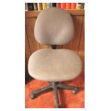 Office Chair - 36.5 x 19 x 18