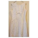 Vintage ladies dress w/ bow