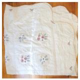 Vintage Full Size quilt w/ applique